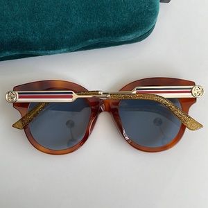 Brand new Gucci sunglasses